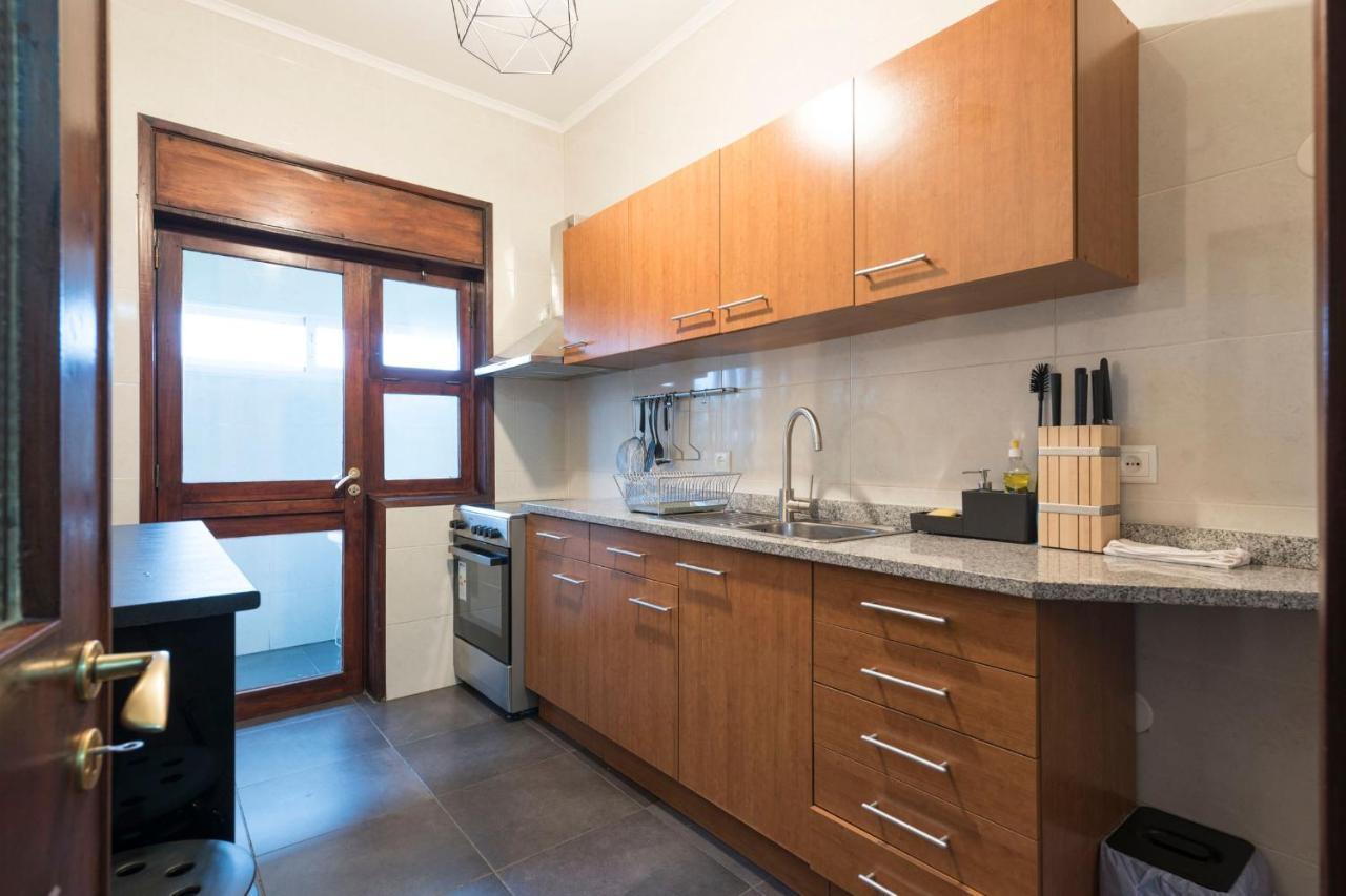 Lovelystay - Serralves Apartment With Free Parking Porto Luaran gambar