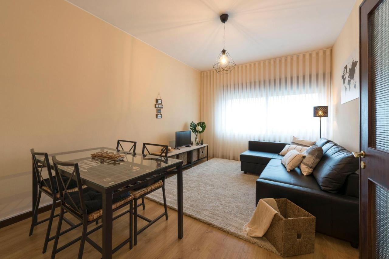 Lovelystay - Serralves Apartment With Free Parking Porto Luaran gambar