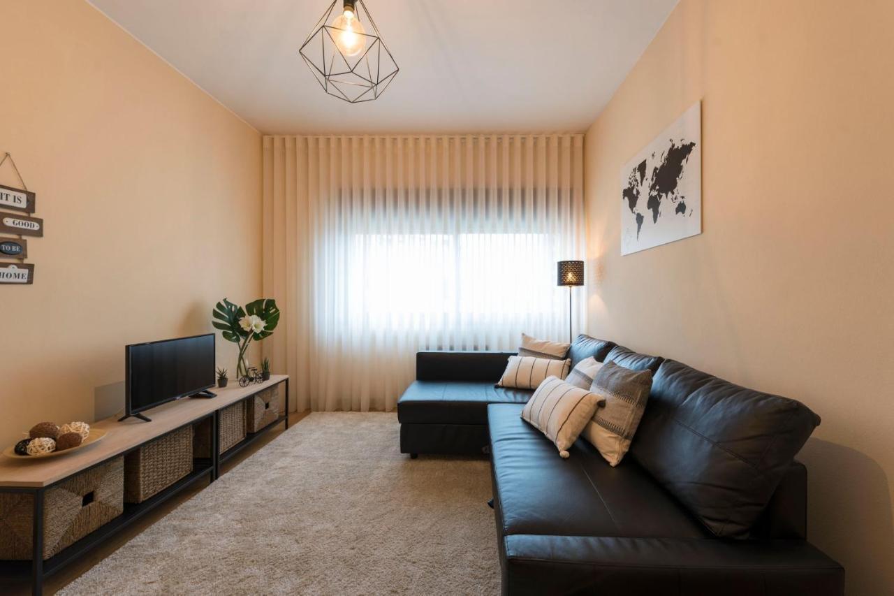 Lovelystay - Serralves Apartment With Free Parking Porto Luaran gambar