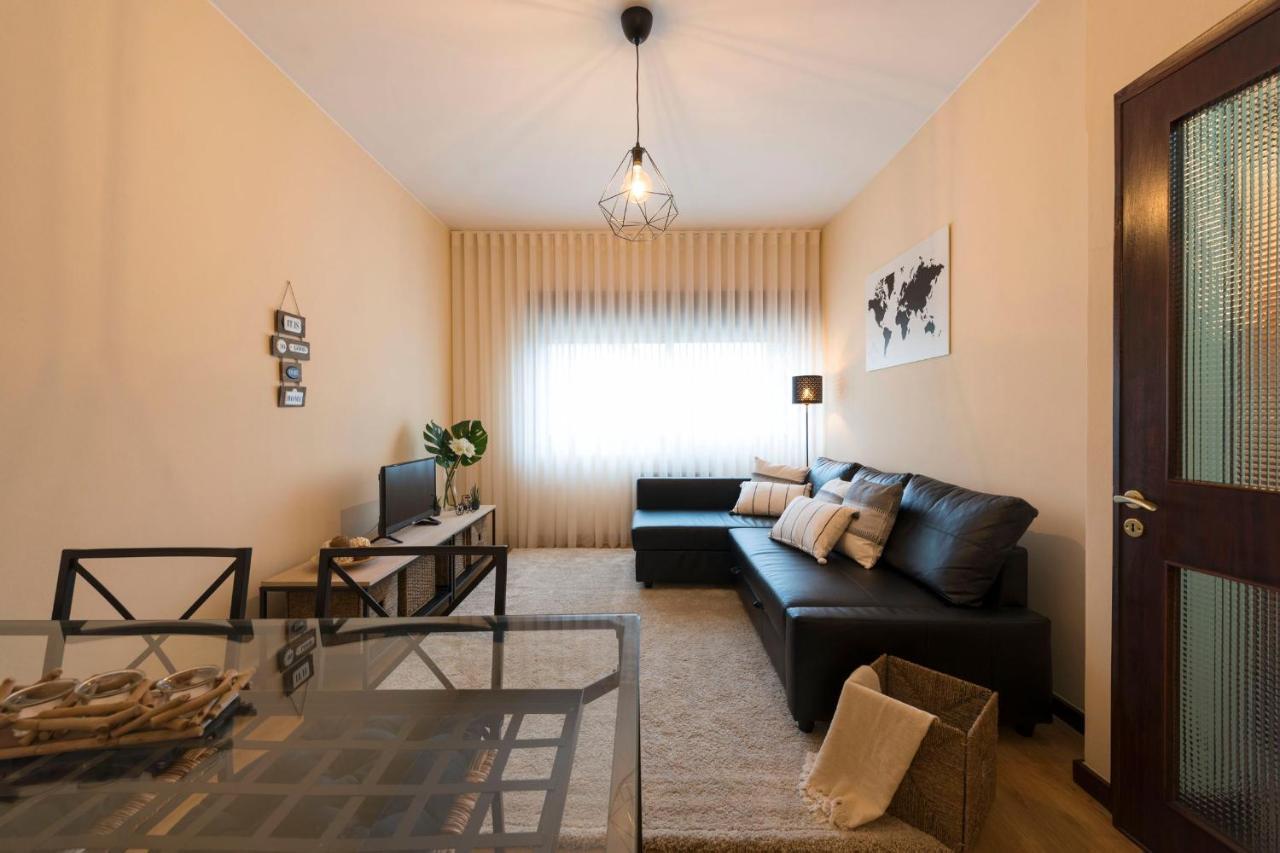 Lovelystay - Serralves Apartment With Free Parking Porto Luaran gambar